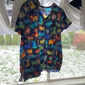 Women’s scrub top